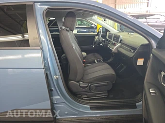2024 Hyundai IONIQ 5 SE - miniatura 8