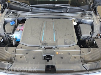 2024 Hyundai IONIQ 5 SE - miniatura 15
