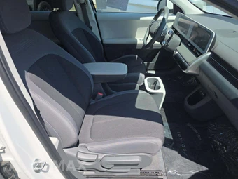 2024 Hyundai IONIQ 5 SE - miniatura 15