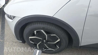 2024 Hyundai IONIQ 5 SE - miniatura 26