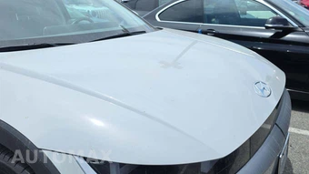 2024 Hyundai IONIQ 5 SE - miniatura 18