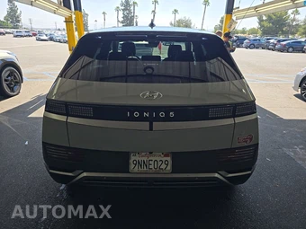2024 Hyundai IONIQ 5 SE - miniatura 5