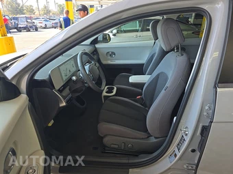 2024 Hyundai IONIQ 5 SE - miniatura 7