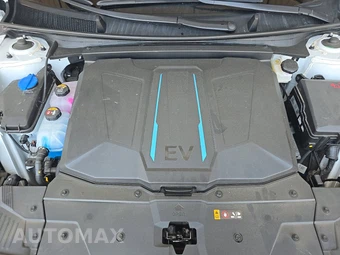 2024 Hyundai IONIQ 5 SE - miniatura 15