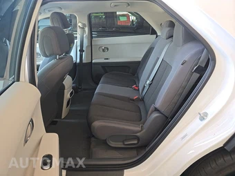 2024 Hyundai IONIQ 5 SE - miniatura 13