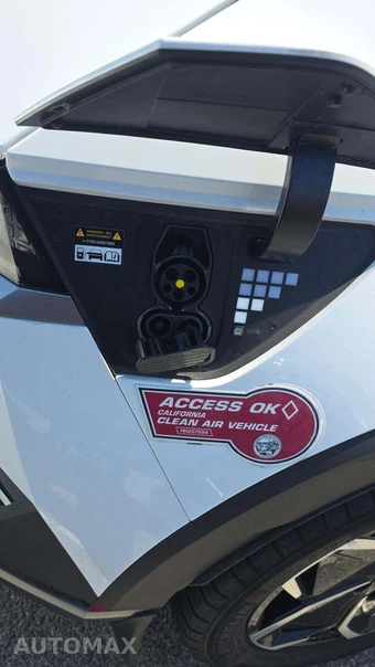 2024 Hyundai IONIQ 5 SE - miniatura 30