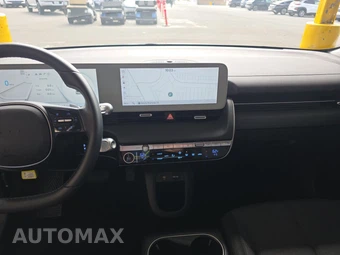 2024 Hyundai IONIQ 5 SE - miniatura 11