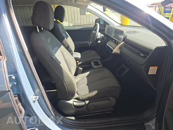 2024 Hyundai IONIQ 5 SE - miniatura 8