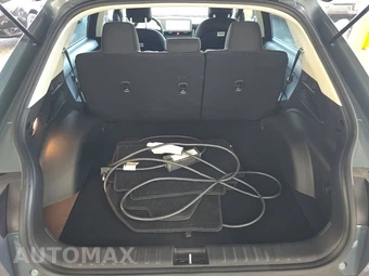 2024 Hyundai IONIQ 5 SE - miniatura 16