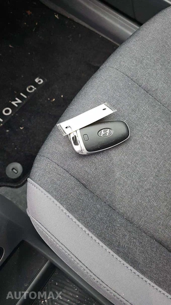 2024 Hyundai IONIQ 5 SE - miniatura 20