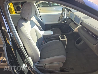 2024 Hyundai IONIQ 5 SE - miniatura 8