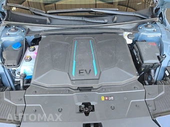 2024 Hyundai IONIQ 5 SE - miniatura 15