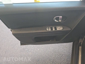 2024 Hyundai IONIQ 5 SE - miniatura 9