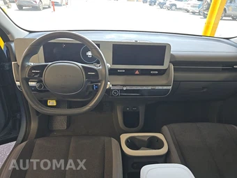 2024 Hyundai IONIQ 5 SE - miniatura 11