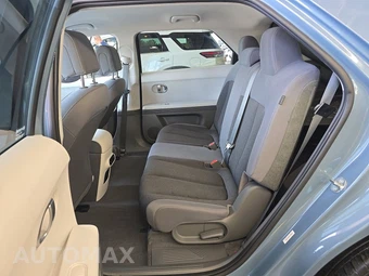 2024 Hyundai IONIQ 5 SE - miniatura 13