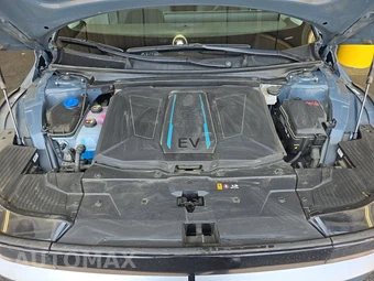 2024 Hyundai IONIQ 5 SE - miniatura 15
