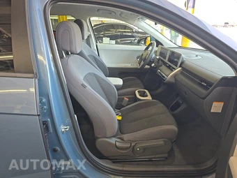 2024 Hyundai IONIQ 5 SE - miniatura 8
