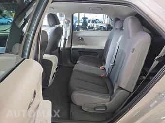 2024 Hyundai IONIQ 5 SE - miniatura 13