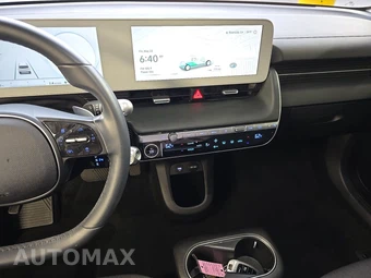 2024 Hyundai IONIQ 5 SE - miniatura 11