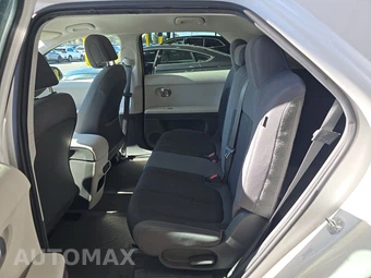 2024 Hyundai IONIQ 5 SE - miniatura 13