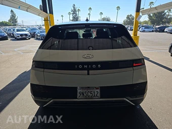 2024 Hyundai IONIQ 5 SE - miniatura 5