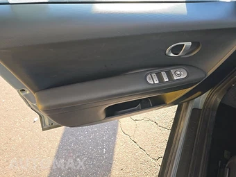 2024 Hyundai IONIQ 5 SE - miniatura 9