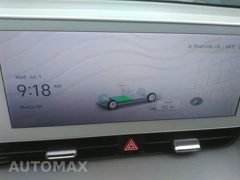 2024 Hyundai IONIQ 5 SE - miniatura 18