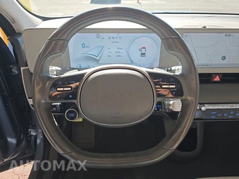 2024 Hyundai IONIQ 5 SE - miniatura 10