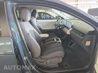 2024 Hyundai IONIQ 5 SE - miniatura 8
