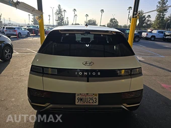 2024 Hyundai IONIQ 5 SE - miniatura 5