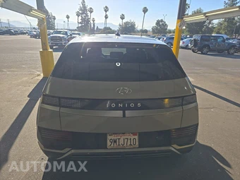 2024 Hyundai IONIQ 5 SE - miniatura 5
