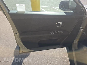 2024 Hyundai IONIQ 5 SE - miniatura 9
