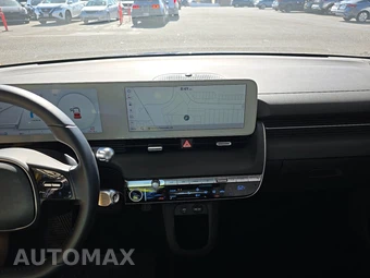 2024 Hyundai IONIQ 5 SE - miniatura 11
