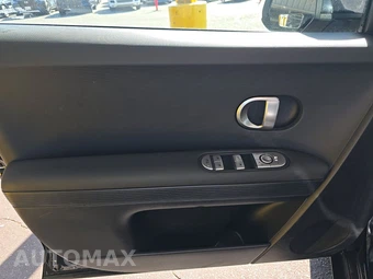 2024 Hyundai IONIQ 5 SE - miniatura 9