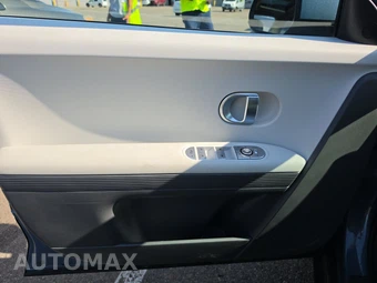 2024 Hyundai IONIQ 5 SE - miniatura 9