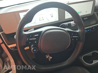 2024 Hyundai IONIQ 5 SE - miniatura 10