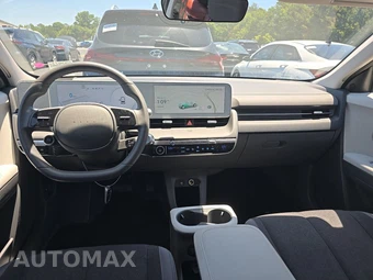 2024 Hyundai IONIQ 5 SE - miniatura 11