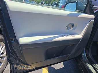 2024 Hyundai IONIQ 5 SE - miniatura 9