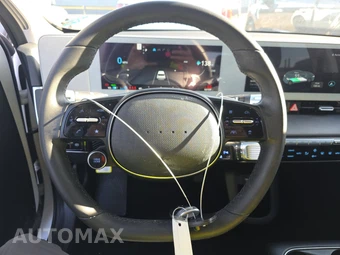 2024 Hyundai IONIQ 5 SE - miniatura 10