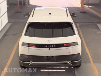 2024 Hyundai IONIQ 5 SE - miniatura 5