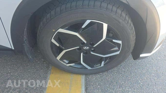 2024 Hyundai IONIQ 5 SE - miniatura 27