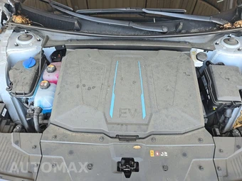 2024 Hyundai IONIQ 5 SE Standard Range - miniatura 15