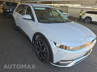 2024 Hyundai IONIQ 5 SE Standard Range - miniatura 3