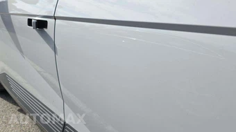 2024 Hyundai IONIQ 5 SE Standard Range - miniatura 32