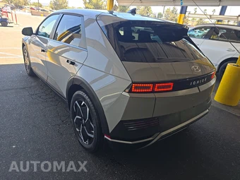 2024 Hyundai IONIQ 5 SE Standard Range - miniatura 6