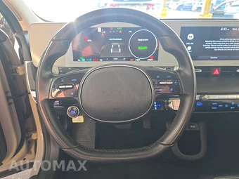 2024 Hyundai IONIQ 5 SE Standard Range - miniatura 10