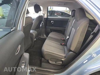 2024 Hyundai IONIQ 5 SE Standard Range - miniatura 13