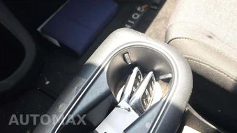 2024 Hyundai IONIQ 5 SE Standard Range - miniatura 18