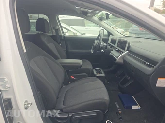 2024 Hyundai IONIQ 5 SE Standard Range - miniatura 8