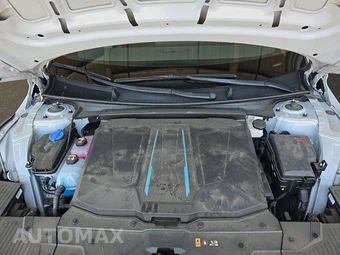 2024 Hyundai IONIQ 5 SE Standard Range - miniatura 15